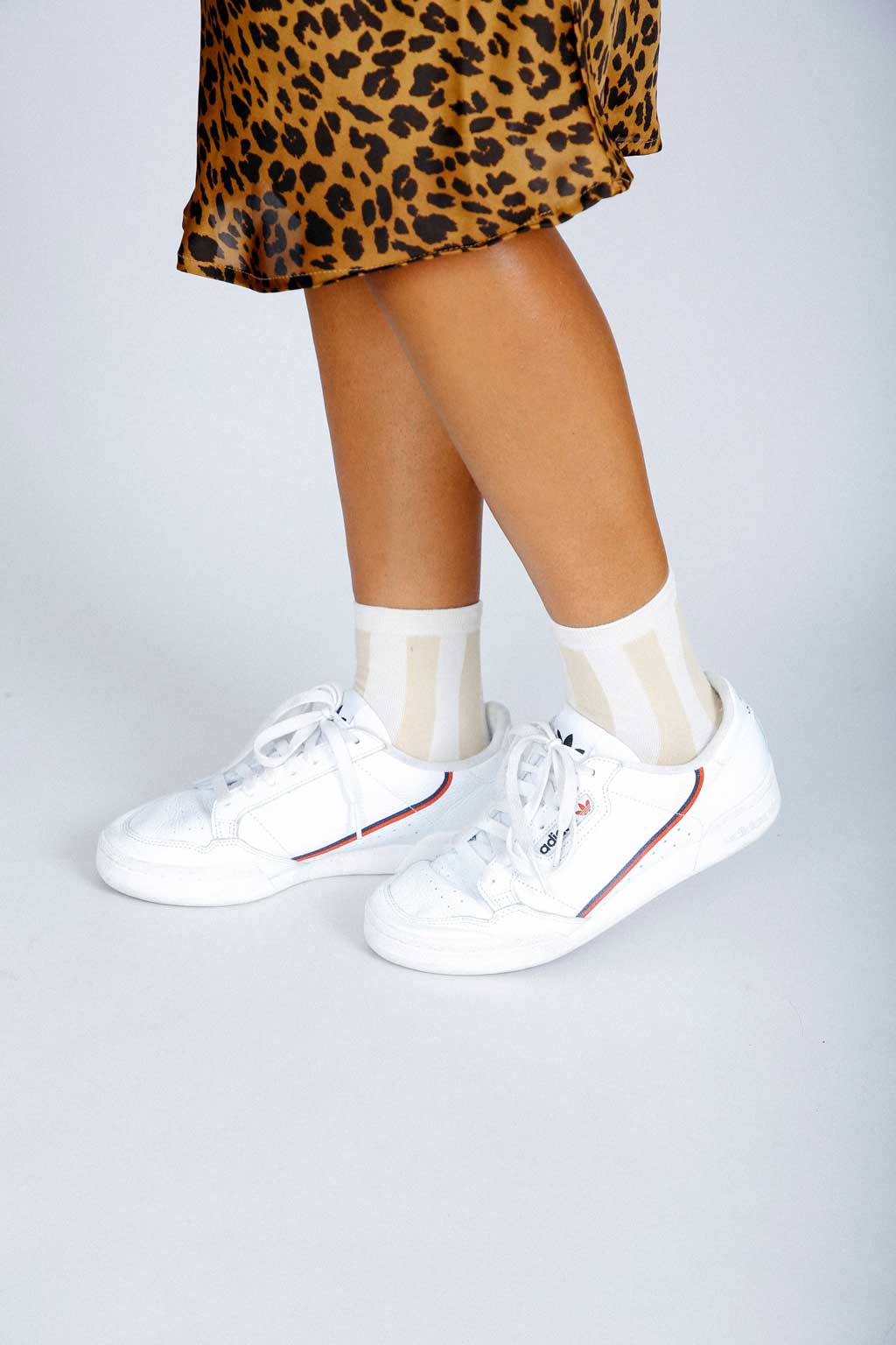 Line White