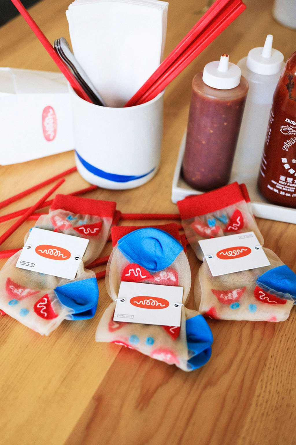 Tailored Union Woon Bowl transperent Socks red and blue