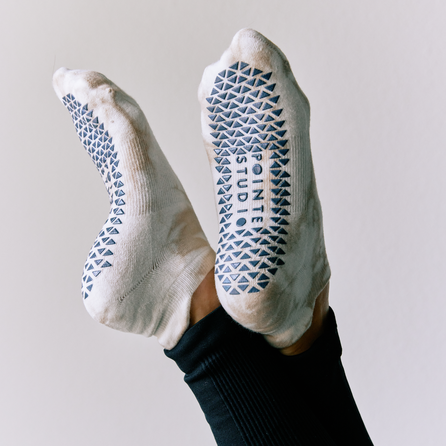 Pointe Studio Grip Socks